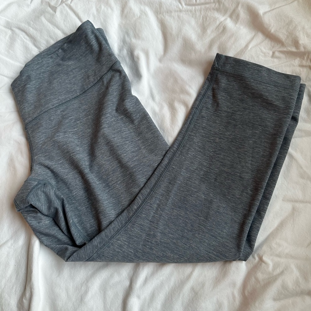 Size 8 lululemon cropped light blue leggings